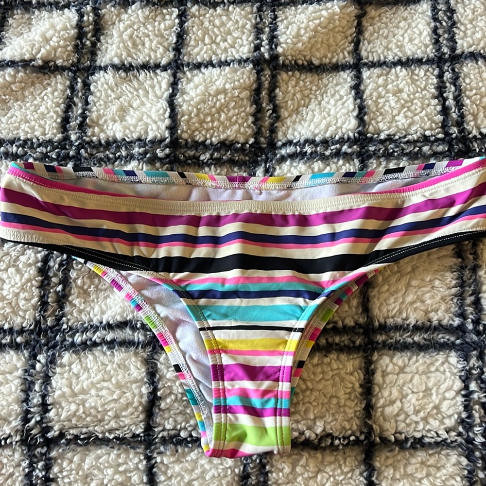 Roxy Women’s  Bikini Bottom size medium